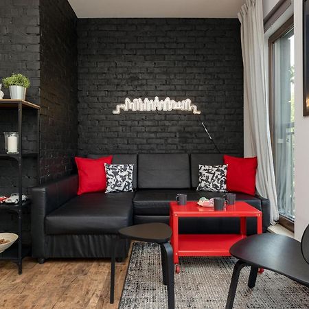 Stylish & Trendy 1 Bedroom Apartment Wola With Parking By Renters Varšava Exteriér fotografie