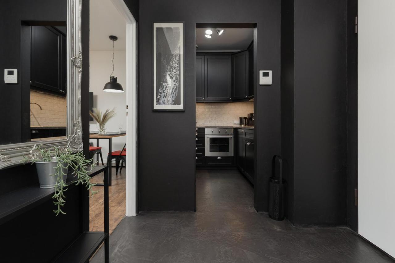 Stylish & Trendy 1 Bedroom Apartment Wola With Parking By Renters Varšava Exteriér fotografie